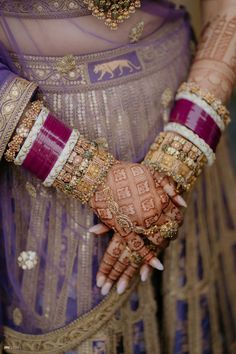 Udaipur Wedding With Photos That Radiate Happiness- & The Internet Seems To Agree! | WedMeGood Udaipur Wedding, Haath Phool, Gujarati Wedding, Gold Jewelry Gift, Floral Engagement Ring