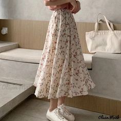 Olivia Mark - Stylish Half-Sleeved Maxi Dress with Tie-Waist Long Skirts Summer, Floral Chiffon Skirt, Korean Skirt, Skirt Streetwear, Long Skirt Summer, Skirts Summer, Pleated Long Skirt, Skirts Midi High Waisted, Vintage Floral Print