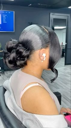 Triangle Parts, Sleek Ponytail Hairstyles, Quick Natural Hair Styles, Natural Hair Styles Easy, Slick Hairstyles, Low Bun