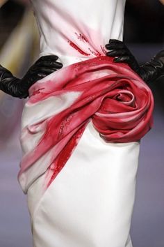 Galliano Dior, Detail Couture, Christian Dior Haute Couture, Julien Macdonald, Dior Haute Couture, Christian Dior Couture, Couture Details, John Galliano, Look Vintage