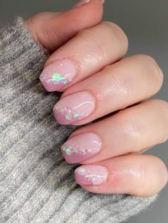 Short Round Sparkly Nails, Short Glittery Nail Ideas, Short Sparkly Dip Nails, Pastel Sparkle Nails, Sparkly Pastel Nails, Chunky Glitter Nails Short, Pastel Glitter Nails, Glitter Gel Nail Designs, Purple Nail Art Designs