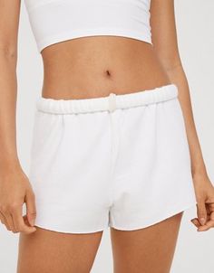 THE RUNDOWN: Over-the-top comfy AND ready to move. Clothe Store, Tennis Party Outfit, Aerie Clothing, Miami Shopping, Aerie Shorts, Preppy Tops, White High Waisted Shorts, American Eagle Outfits, Look Clean