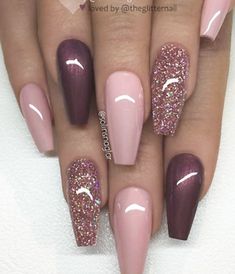 Burgundy Coffin Nails, Cranberry Nails, Acrylic Ombre, Burgundy Acrylic Nails, Blush Pink Nails, Ombre Burgundy, Pink Ombre Nails, Classy Nail Designs, Blush Nails