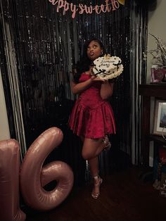 bkack girl sweet 16 birthday Sweet 16 Timeline, 16th Birthday Black Women, Sweet 16 Party Pictures, Birthday Dresses Red, Sweet 16 Black Women, Sweet 16 Photoshoot Outfits, Red Birthday Dress Black Women, Sweet 16 Looks, 20th Birthday Ideas Outfits