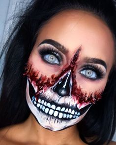 Easy Spooky Halloween Makeup, Latex Makeup Halloween, Latex Halloween Makeup, Blood Makeup Look, Halloween Latex Makeup, Horror Smink, Tatti Lashes