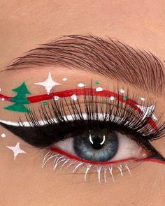 Christmas Makeup Art, Christmas Elf Makeup, Reindeer Makeup, Christmas Eyeshadow Looks, Holiday Eye Makeup, Xmas Makeup, Christmas Eyeshadow, Christmas Eye Makeup, Christmas Makeup Look