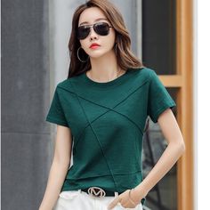 T Shirts Women, Collars For Women, Casual Design, Casual Tops For Women, Junior Outfits, Outfit Casual, Summer Tshirts, Patterned Shorts, Fashion Tees