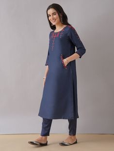 Women Navy Blue Silk Blend Embroidered Round Neck Straight Fit Kurta Jewelry Questions, Colorful Textiles, Fine Craft, Blue Silk, Handmade Clothes, Exclusive Collection, Textile Design, Latest Fashion Trends