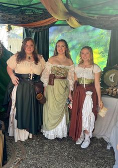 Renn Fest Outfit, Bar Maid Outfit Ren Faire, Simple Ren Faire Outfit Plus Size, Medieval Festival Outfit, Renicansse Fair Outfits Fairy, Rennaisance Outfits Dti, Renesance Fair Outfits, Renisance Festival Outfit, Ten Faire Outfit