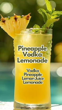 Pineapple Vodka Lemonade, Lemonade With Alcohol Recipes, Cocktail Recipes With Lemonade, Best Sweet Alcoholic Drinks, Fresh Pineapple Drinks Alcohol, Good Summer Drinks Non Alcoholic, Alcoholic Drinks With Lemonade, Mixed Drinks With Pineapple Juice, Lemonade Mixed Drinks Alcohol