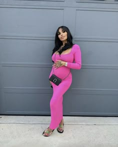 Pregananant Outfits Black Women, Prego Outfits Black Women, Spring Maternity Outfits Black Women, Baddie Pregnant Outfits, Pregnant Black Women Outfits, Gender Reveal Outfit For Mom Black Women, Pregnant Outfits Black Women