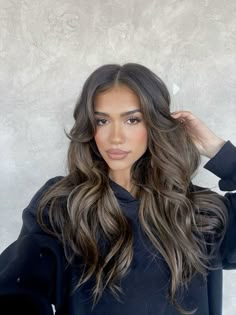 Black Hair With Ash Blonde Balayage, Brown Ash Balayage Hair, Black Hair Ash Brown Highlights, Dark Ash Blonde Balayage On Black Hair, Ash Brown Money Piece On Black Hair, Brown Girl Highlights Black Hair, Ash Balayage On Dark Hair, Niki Hair, Balayage Hair Ideas