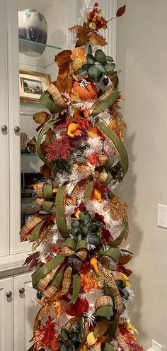 Slim Thanksgiving tree decorated with beautiful earthy colored ornaments Thanksgiving Pencil Tree, Thanksgiving Tree Ideas, Color Ornaments, Trees Decoration, Harvest Crafts, Pencil Tree, Thanksgiving Decorating