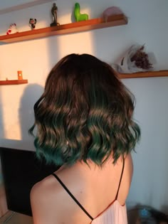 Hair Color Underneath, Hair Color Streaks, Hair Streaks, Peinados Fáciles Para Cabello Corto, Hair Dye Colors, Hair Inspiration Color, Hair Color Dark, Hair Inspo Color, Grunge Hair