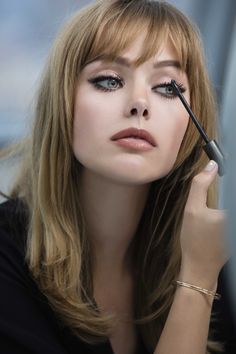 Frida Gustavsson, Drag Make-up, Look Grunge, Smink Inspiration, Long Hair With Bangs, Pretty Makeup, Aesthetic Makeup, Hairstyles With Bangs, Pretty Face