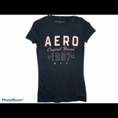 Brand New With Tags Simple Short Sleep Top Aero Logo Football Graphic Tee, Aeropostale Shirts, Olive Green Shorts, White Tee Shirts, Crew Shirt, Aeropostale, Graphic Tee Shirts, Graphic Tees Women, Shirt Sleeves