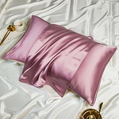 Product information: Size： 48cmX74cm Material： Silk Fabric count: over 150 pieces Packing list: Silk pillowcase * 1 pair Product Image: Silk Clothes, Satin Pillow, Satin Pillowcase, Silk Pillow, Suzhou, Silk Pillowcase, Mulberry Silk, Silk Satin, Silk Fabric