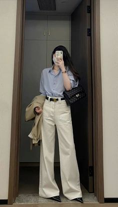 #koreanfashionoutfits #casualwomensfashion #aesthetic Office Outfits Women Casual, Smart Casual Women Outfits, Simple Casual Outfits, Simple Style Outfits, Office Casual Outfit, Korean Casual Outfits, Office Outfits Women, Casual Day Outfits