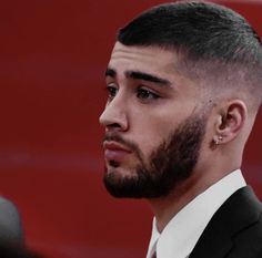 Zyne Malik Hairstyles, Zayn Malik Hairstyle Buzz Cut, Buzzcut Men Fade With Beard, Zayn Malik Hairstyle Short, Facial Hair Styles Chart, Zayn Malik Buzzcut, Buzzcut With Beard, Zyne Malik, Buzzcut Men Fade