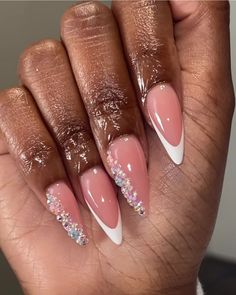 Glitter Gel Nail Designs, Classy Almond Nails, Oval Nails Designs, Engagement Nails, French Tip Nail Designs, Diva Nails, White Acrylic Nails, Stiletto Nails Designs