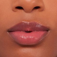 Perfect Lips Natural, Small Lips Makeup, Desired Lips, Lips Aesthetic, Natural Pink Lips, Heart Shaped Lips, Glossy Lips Makeup, Lips Inspiration, Lip Blush