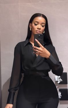 Legal Receptionist Outfit, Coprate Baddie, Elegant Outfits Black Women, Business Dresses Professional, Dinner Outfits Black, Dinner Outfits Black Women, Boss Lady Office, Outfits Black Women