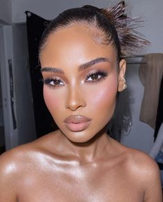 Spring Makeup Ideas, Spring Makeup Looks, Pink Gloss, Brown Girls Makeup, Sponge Makeup, Glam Wedding Makeup, Makeup Black Women, Soft Makeup Looks, Barbie Makeup