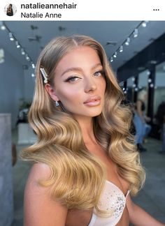 Slick Down Wedding Hair, Wedding Long Hair Down, Down Wedding Hairstyles Middle Part, Slick Back Curled Hair With Pearls, Slick Back Hair Curled Prom, Blonde Formal Hairstyles, Wedding Hair Fully Down, Hairstyle One Side Pinned Back, Loose Hollywood Waves