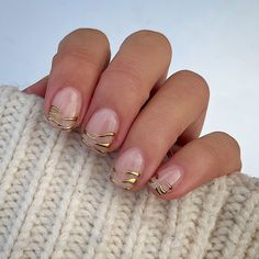 Nails Best Christmas Nails, Christmas Nails Ideas, Gold Nail, Elegant Color, Gold Nails, Best Christmas, Nails Ideas, Christmas Nails