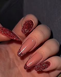 March Nails 2023, Acrylic Nails Pretty, Red Sparkle Nails, March Nails Ideas, Nye Nails, Red Nails Glitter, Nail Designs Ideas, Nagellack Trends, Nails Pretty