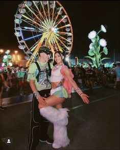 Couples Edm Outfits, Rave Pose Ideas, Cowboy Rave Outfit, Edc Rave Outfits Ideas, Rave Poses, Edc Outfits Ideas