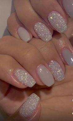 Makija�ż Smokey Eye, Short Acrylic Nails Designs, Nail Designs Glitter, Prom Nails, Chic Nails