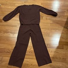 Never Worn. 2 Pieces. Sweater Material. For Pants And Top Chocolate Brown Sweater, Pants And Top, Wide Leg Pant, Sweater Material, Brown Sweater, Pant Set, Chocolate Brown, Wide Leg Pants, Pants Set