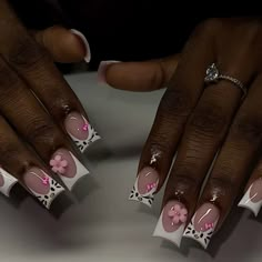 ig: b.luxee_ Short Nails Hello Kitty, Swag Nails Short, Hello Kitty Short Nails, Girly Nails Acrylic, Nail Ideas Hello Kitty, Hk Nails, Unique Acrylic Nail Designs, Slay Nails, Duck Nail