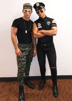 Hot Man Halloween Costume, Gay Couples Costumes For Halloween, Hot Halloween Costumes For Men, Gay Halloween Costumes For Men, Gay Couple Costumes, Coyle Twins, Costume Ideas Men, Mens Halloween Costumes Diy, Gay Halloween Costumes