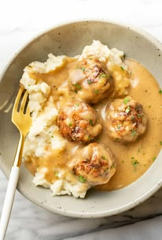 a bowl with meatballs and gravy over mashed potatoes with a fork Meatballs And Gravy Recipe, Simple Meatballs, Meatball Stew Recipe, Salt Lavender, Meatballs And Gravy, Lavender Recipes, Meatball Recipes Easy, Homemade Meatballs, Pot Ideas