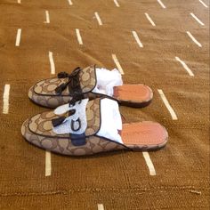 Authentic Coach, Sz 7.5, Cream/ Tan, Mules Tan Mules, Coach Shoes, Mule Clogs, Mules Shoes, Clogs, Size 7, Women Shoes, Cream, Women Shopping