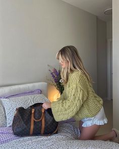 Small Bag Outfit, Sophie Suchan, Louis Vuitton Keepall 50, Luxury Vintage, Perfect Bag, Lv Bag, Luxury Items, Travel Style