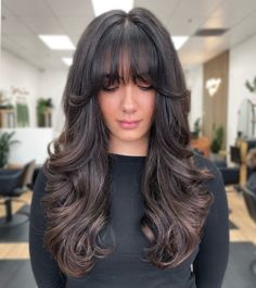 Butterfly Cut with Step Layers and See-Through Bangs Long Hair Layered Bangs, Butterfly Layers With Bangs, Butterfly Cut With Bangs, Layers Medium Length Hair, Butterfly Haircut With Bangs, Full Bangs Long Hair, Bob Haircuts For Round Face, Edgy Blonde Hair, Butterfly Bangs