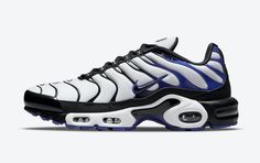 Available in a range of sizes to fit any style, this shoe is a must-have for any fan. Don’t miss out on the opportunity to add this shoe to your collection and experience the ultimate in style, comfort, and performance. Order now and step up your sneaker game! Persian Violet, Air Max Plus Tn, Athletic Models, Nike Tn, Cheap Nike Air Max, Force One, Mens Nike Shoes, Cheap Nikes, Nike Air Max Plus