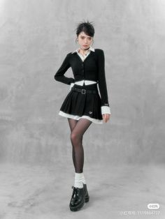 #outfit Goth Fits, Blazer Outfit, Vibe Clothes, Blazer Outfits, Fashion Korean, Fallen Angel, Korean Outfits, Fashion Poses