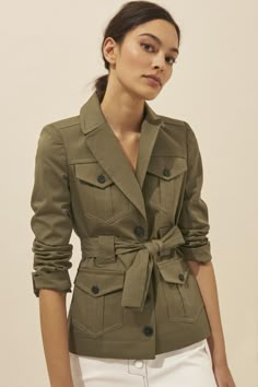 Safari Outfit Women, Style Blazer, Moda Paris, Belted Jacket, Fashion Design Clothes