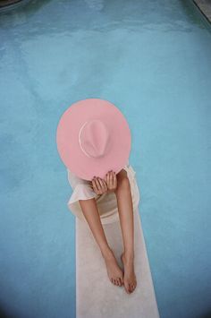 A daily dose of fashion discoveries and inspirations, contributed by a stylist and a designer who both see the world through rose-colored shades. Mode Editorials, No Bad Days, Colour Inspiration, Pink Hat, Illustration Drawing, Summer 2016, Pink Aesthetic, Palm Springs