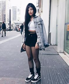 Black Tights Outfit Summer, Personal Rebrand, Warped Tour Outfit, Rockstar Chic, Instagram Comments, Western Grunge, Outfit Boots, Fashion 90s, Alt Fashion