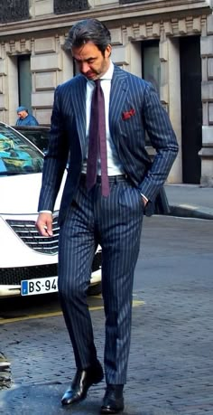 Sprezzatura Style For Men, Suits For Tall Men, Bond Suits, Don Vito Corleone, Blue Range, To Start A Conversation, Suits Men Business, Trouser Suit