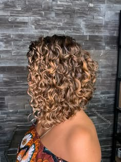 A Line Bob For Curly Hair, Natural Curly Bob Hairstyles Medium, Long Bob Curly Hair, Permed Bob Hairstyles, Curly Hair Cuts For Round Faces, Curly Hair Bob, Curly Inverted Bob, Curly Angled Bobs, Curly Hair Trends