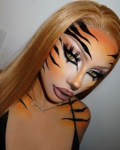 Tiger Halloween Makeup Women, Face Paint Ideas Full Face, Black Rabbit Makeup, Halloween Makeup Face Paint, Couples Face Paint Halloween, Spooky Makeup Ideas, Tiger Face Makeup, Jaguar Face Paint, Baddie Halloween Makeup