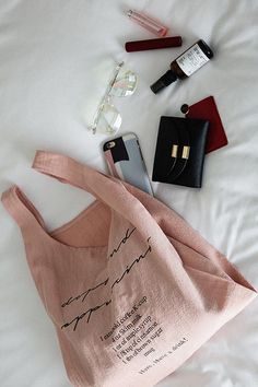 Diy Wallet, Chic Bags, Outfits 2022, Canvas Shopping Bag, Trends 2022