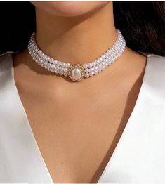 Baroque Pearl Choker with Pendant – Spice Scottsdale Luxury Pearl White Pearl Choker, Choker With Pendant, White Pearl Choker, Pearl Neck, Pearl Necklace Choker, Pearl Necklace Designs, Bar Jewelry, Modern Glam, Neck Piece