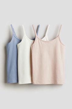 Camisole tops in soft jersey. Round neckline and a straight-cut hem. Spagetti Tops, Lookbook Casual, Street Look, Jeans Jumpsuit, Pink Light, Two Piece Sets, Summer Tops, Straight Cut, Beauty Brand